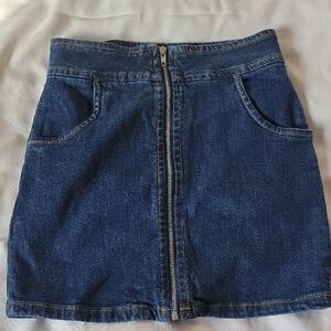 Forever 21 Mini Blue Denim Jean Skirt, Front  Zipper & Front Pockets, Size: M